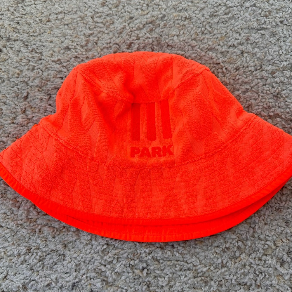 IVY PARK Bright Orange Embossed Logo Bucket Hat